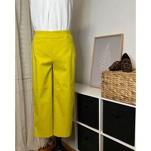 Zac & Rachel Yellow Cropped Pants, size 6